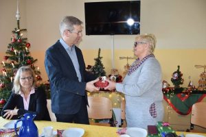 Read more about the article Weihnachtsfeier im Obdachlosenhaus mit dem Oberbürgermeister
